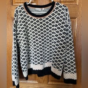 🦋3 for $10🦋 Cyrus Diamond Pattern Sweater